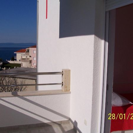 Apartments Perdijic Nemira Омиш Экстерьер фото