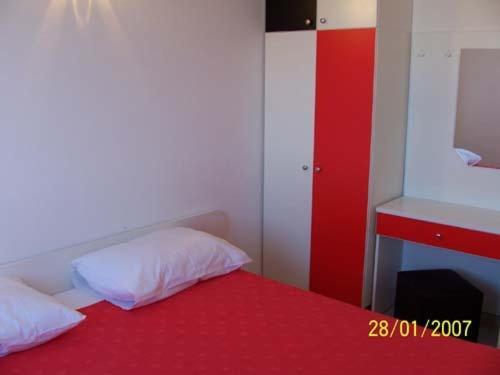 Apartments Perdijic Nemira Омиш Экстерьер фото