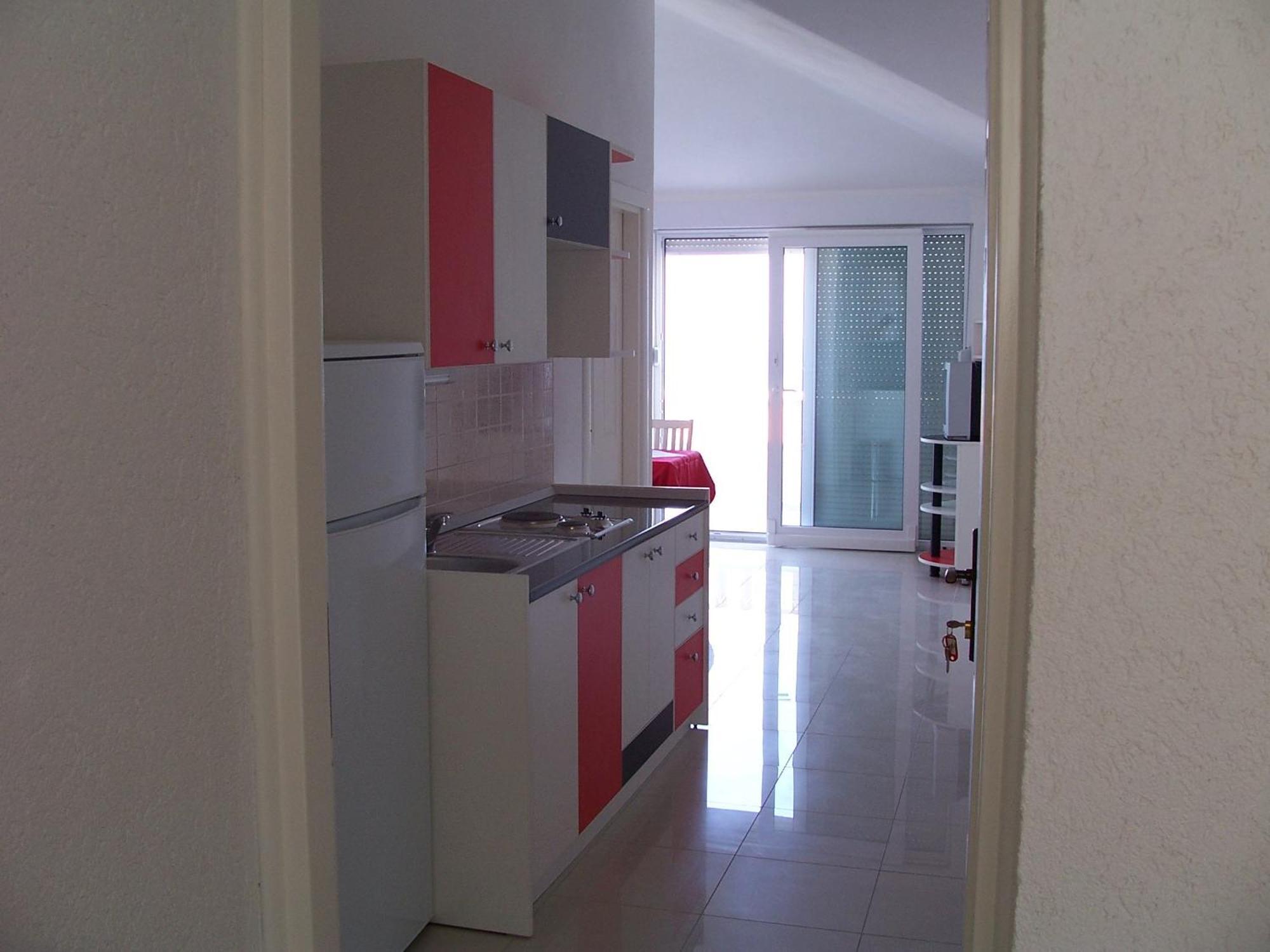 Apartments Perdijic Nemira Омиш Экстерьер фото