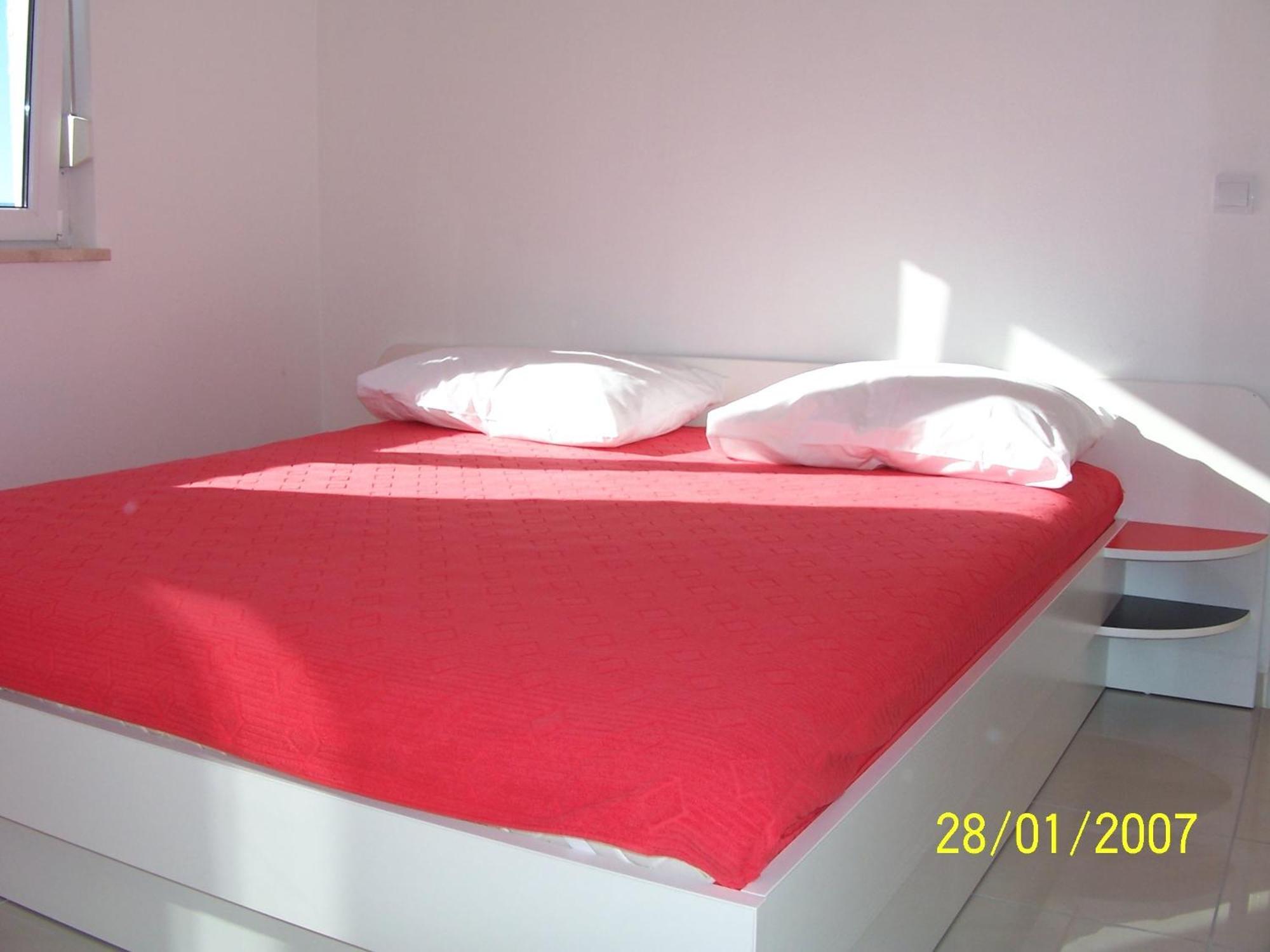 Apartments Perdijic Nemira Омиш Экстерьер фото